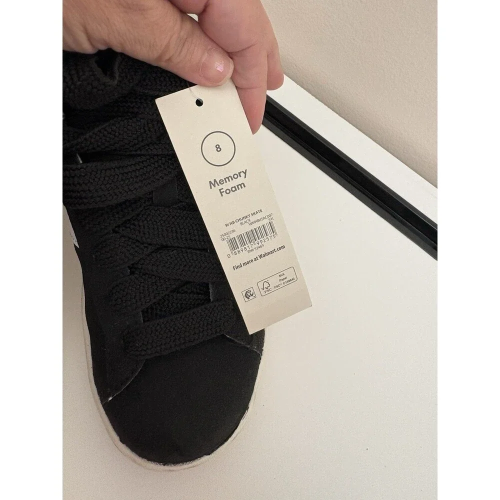 No Boundaries Women's Chunky Lace-Up Skate Sneakers Size 8 Memory foam lace-up